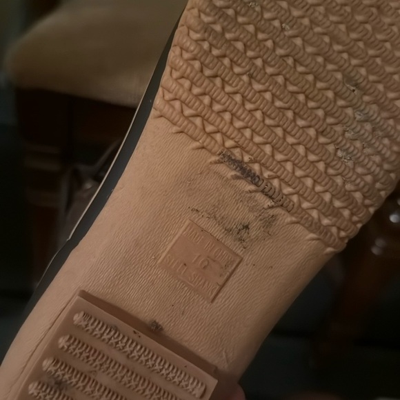 Size 10 Women's Brown Winter Boots - Picture 9 of 12